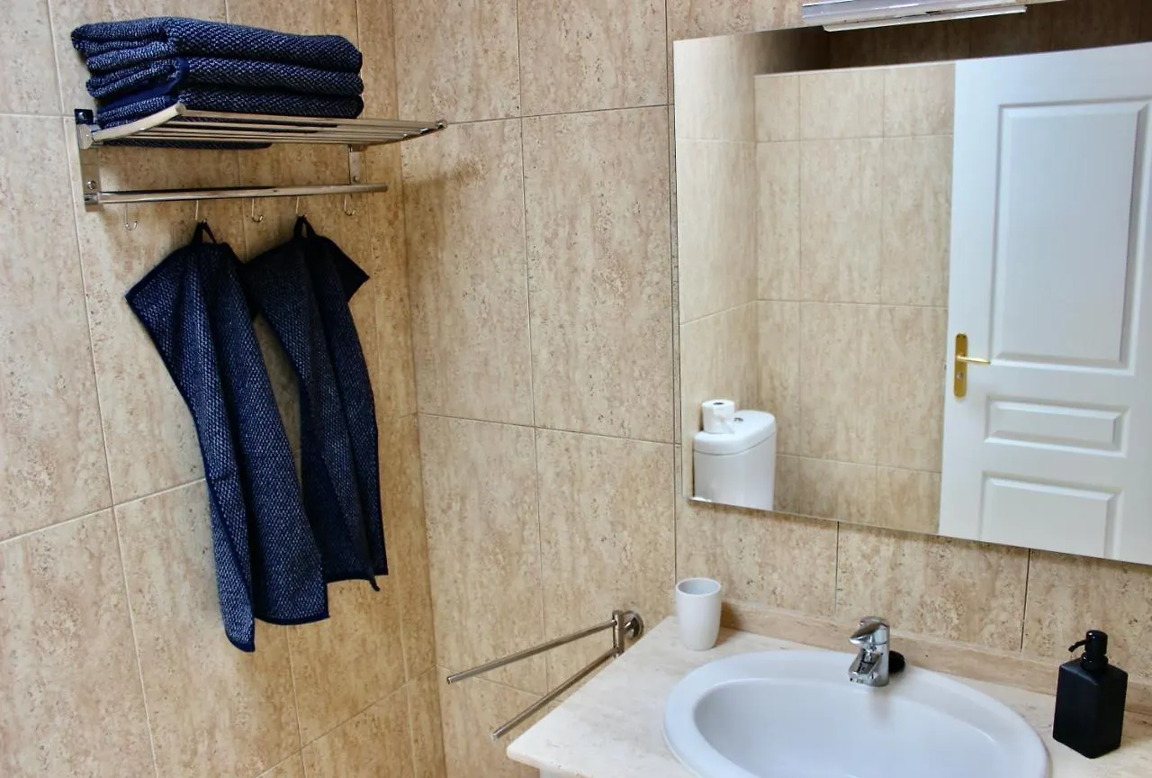 2Bdr Comfy Apartment With Ocean View Poris de Abona 0*,  İspanya